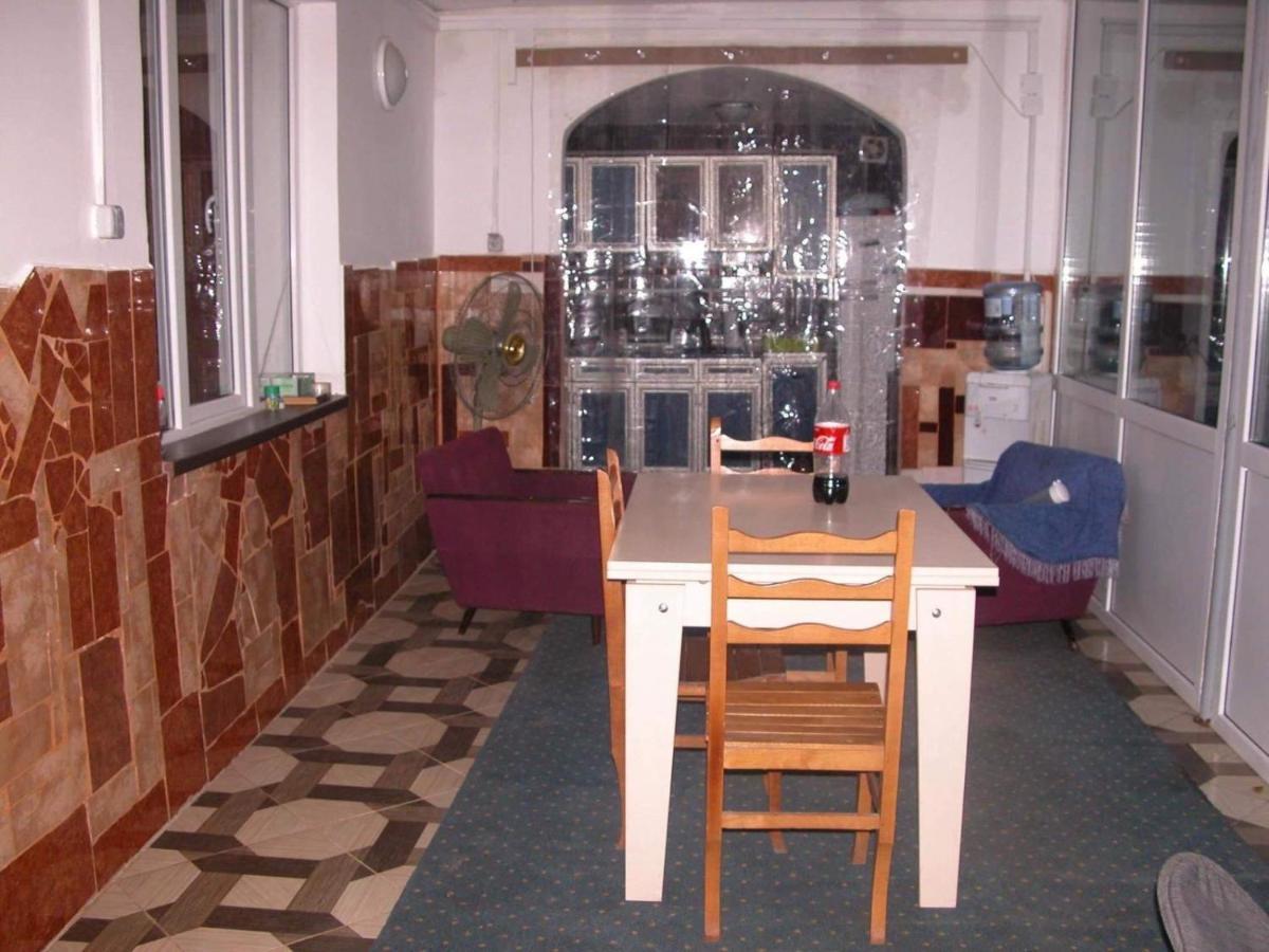 Guest House Oasis - Tvishi Экстерьер фото