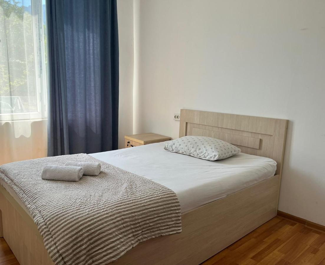 Guest House Oasis - Tvishi Экстерьер фото